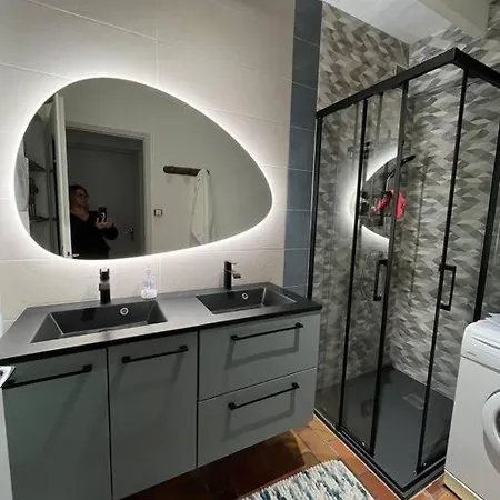 Сasa de vacaciones Maison De Pecheur Au Pied De La *